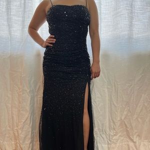 Elegant Adrianna Papell sequin evening gown!
